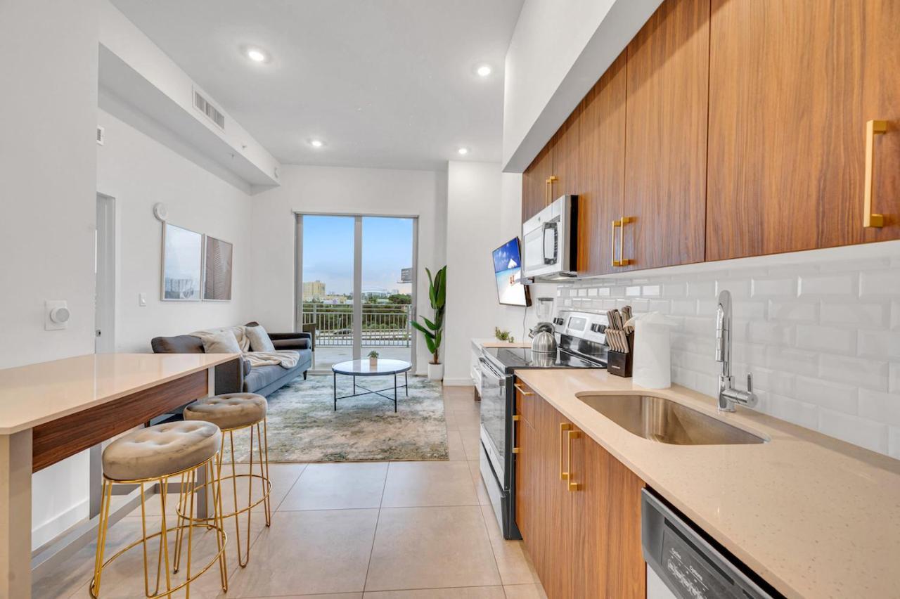 Apartamento Modern Unit In Downtown With Free Parking *
