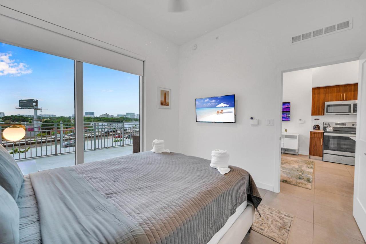 Apartamento Modern Unit In Downtown With Free Parking *